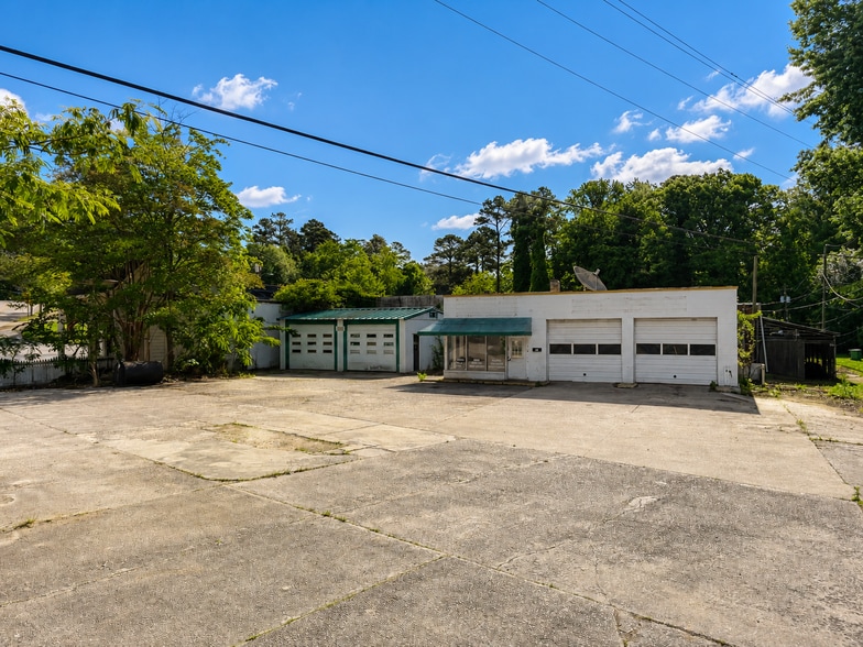 1516 Dixie Trl, Raleigh, NC à louer - Photo du bâtiment - Image 2 de 11