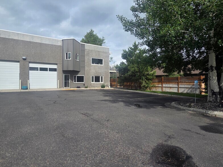 2339 Birdie Dr, Bozeman, MT à louer - Photo du bâtiment - Image 3 de 11