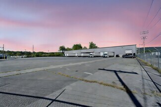 Plus de détails pour 280 Grand St, Hamburg, PA - Industriel à vendre