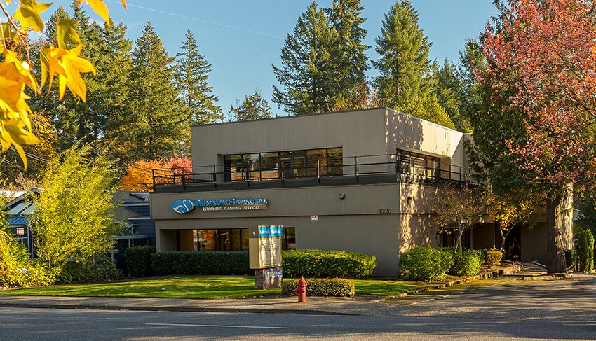 16016 Lower Boones Ferry Rd, Lake Oswego, OR à louer Photo du bâtiment- Image 1 de 8