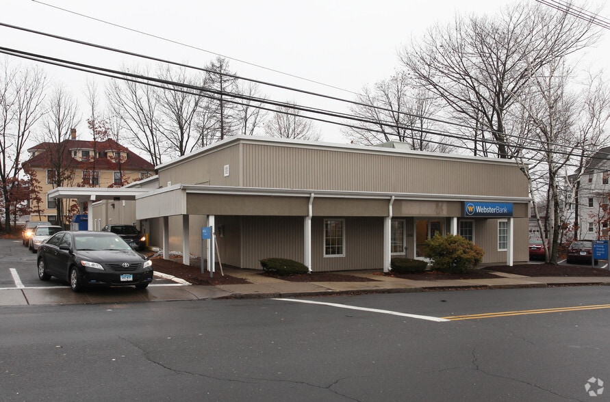 326 Highland Ave, Waterbury, CT for lease - Building Photo - Image 3 of 9
