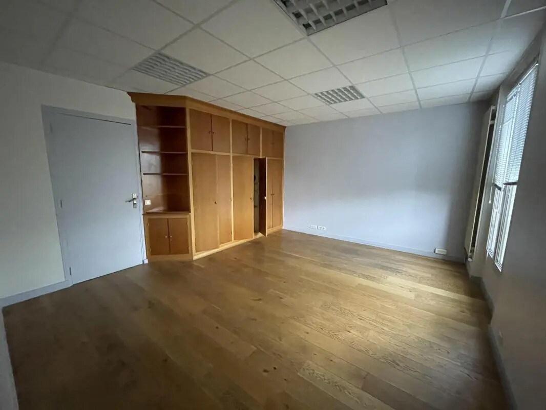 Bureau dans Paris à vendre Photo du bâtiment- Image 1 de 7