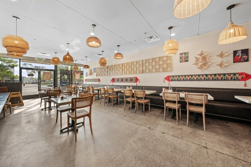 3370-3400 S Bristol St, Santa Ana, CA for lease - Interior Photo - Image 2 of 10