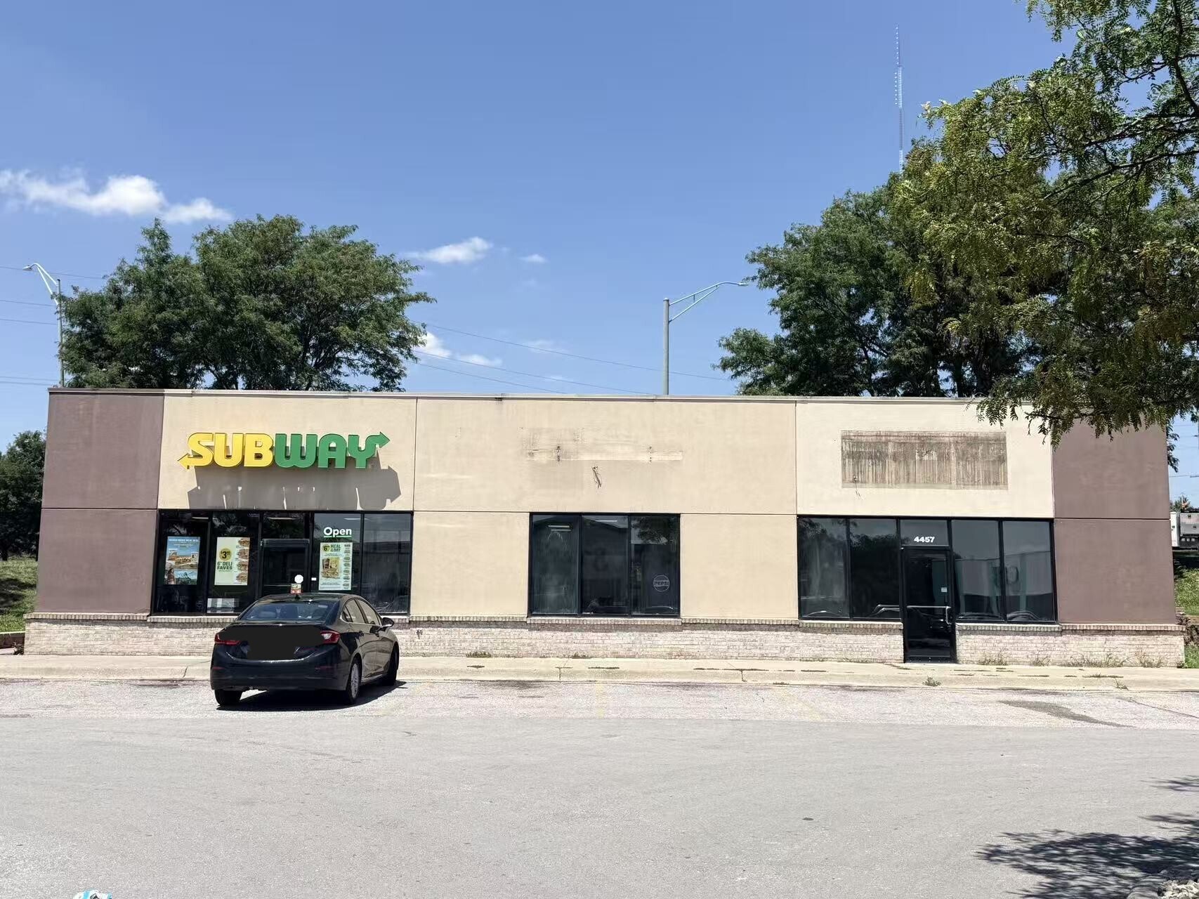 4455-4457 N 72nd St, Omaha, NE for lease Building Photo- Image 1 of 11