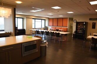 201 St. Charles Ave, New Orleans, LA for lease Interior Photo- Image 2 of 6