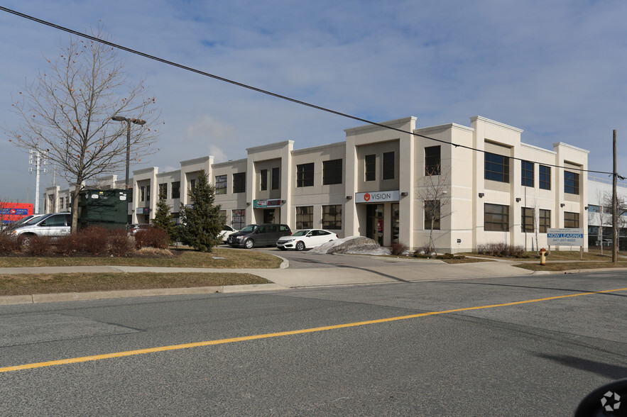 30 Bertrand Ave, Toronto, ON for lease - Primary Photo - Image 1 of 8