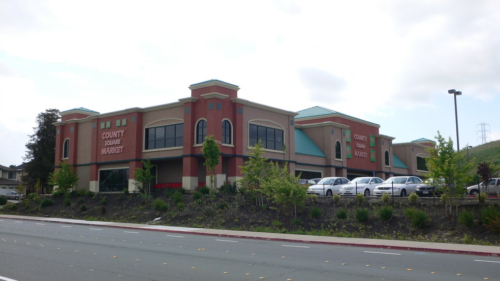 2711 Hillcrest Ave, Antioch, CA for lease - Building Photo - Image 3 of 10
