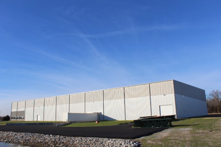 6013 Elsner Dr, Seymour, IN à vendre - Photo du bâtiment - Image 3 de 8