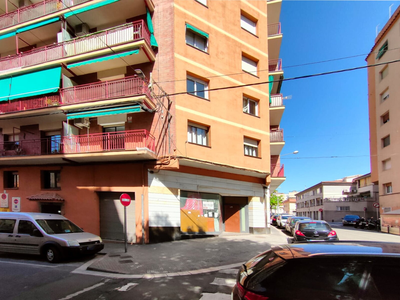 Immeuble residentiel dans Rubí, Barcelona à vendre Photo du bâtiment- Image 1 de 2