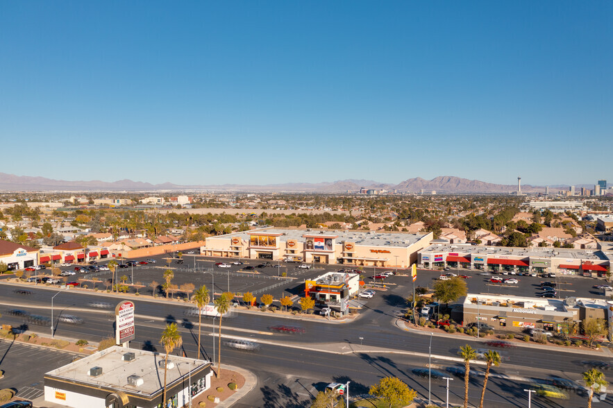 2200-2218 S Rainbow Blvd, Las Vegas, NV for lease - Building Photo - Image 1 of 5