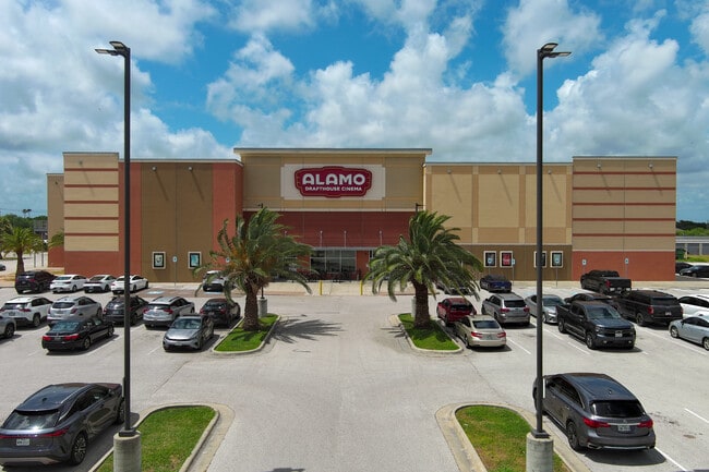 More details for 7601 S Staples St, Corpus Christi, TX - Sports & Entertainment for Sale