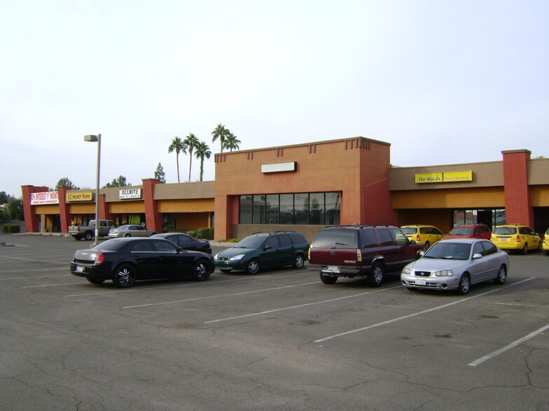 2050 W Guadalupe Rd, Mesa, AZ à louer - Photo du bâtiment - Image 3 de 8