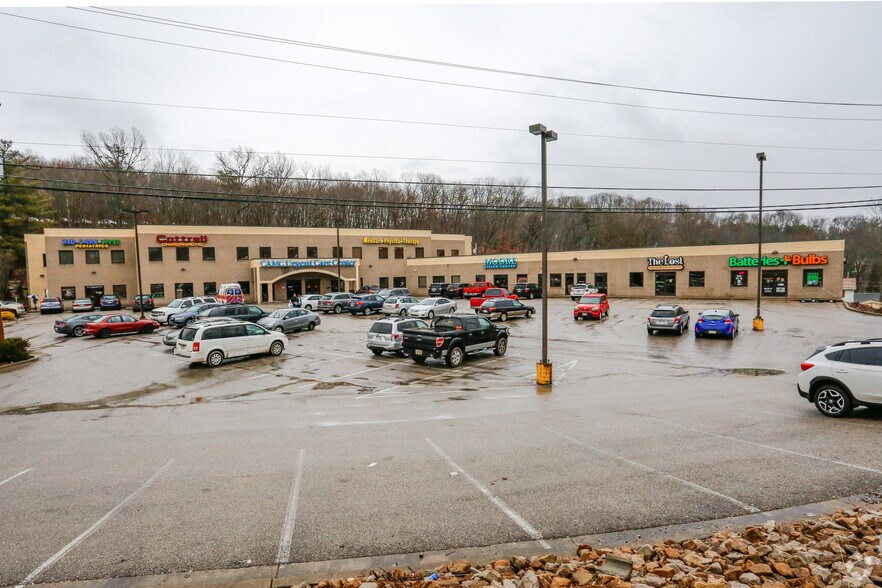 314 Goff Mountain Rd, Charleston, WV à louer - Photo principale - Image 1 de 25