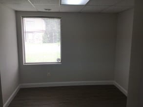 499 Marlboro Rd, Old Bridge, NJ à louer Photo intérieure- Image 2 de 13