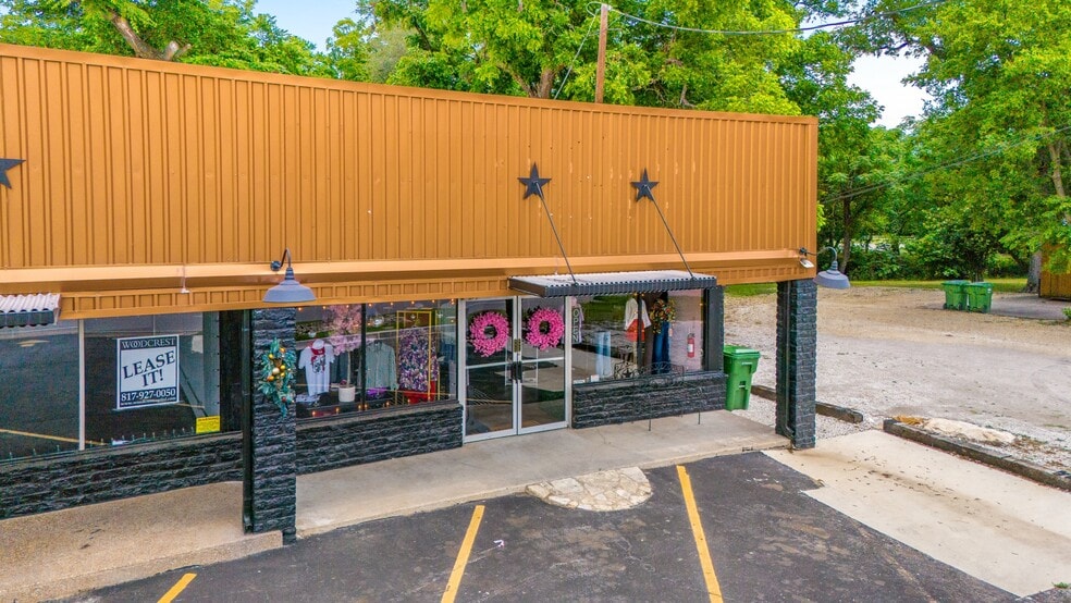 907 Big Bend Trl, Glen Rose, TX for lease - Building Photo - Image 3 of 13