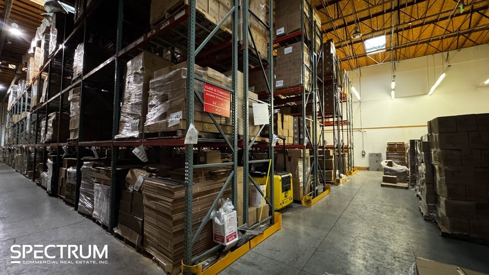 28365 Constellation Rd, Valencia, CA for lease - Interior Photo - Image 3 of 10