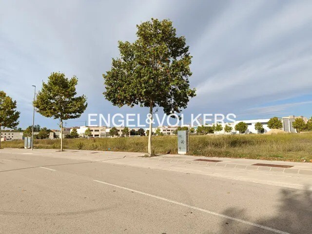 Terrain dans Vilafranca del Penedès, Barcelona à vendre - Photo du bâtiment - Image 2 de 3
