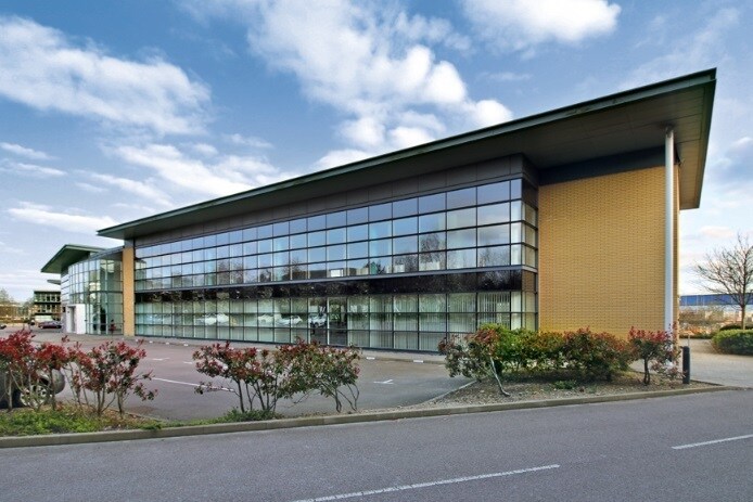 Falcon Way, Welwyn Garden City à louer - Photo du bâtiment - Image 1 de 1