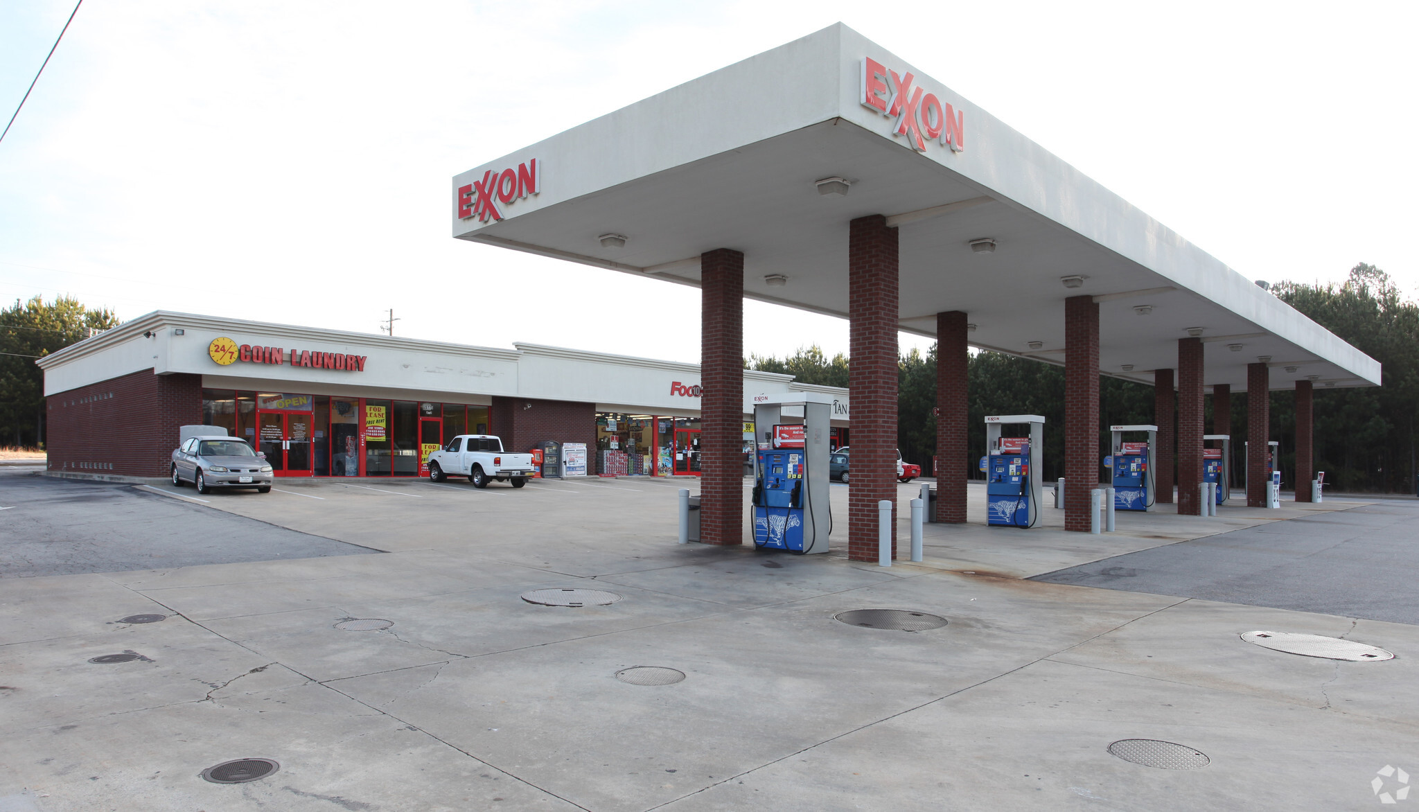 5775 Phil Niekro Blvd, Flowery Branch, GA for lease Primary Photo- Image 1 of 3