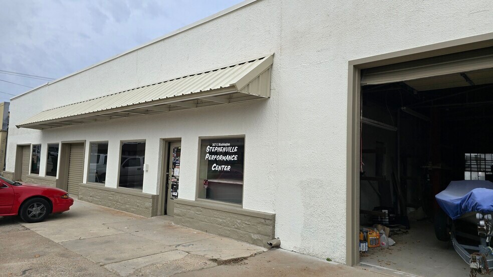 367 E Washington St, Stephenville, TX à vendre - Photo du bâtiment - Image 2 de 12