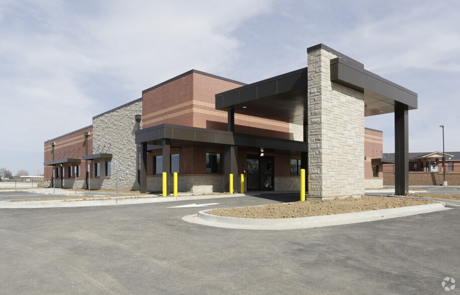 910 Stonner Loop, Richmond, MO à louer - Photo du bâtiment - Image 2 de 4