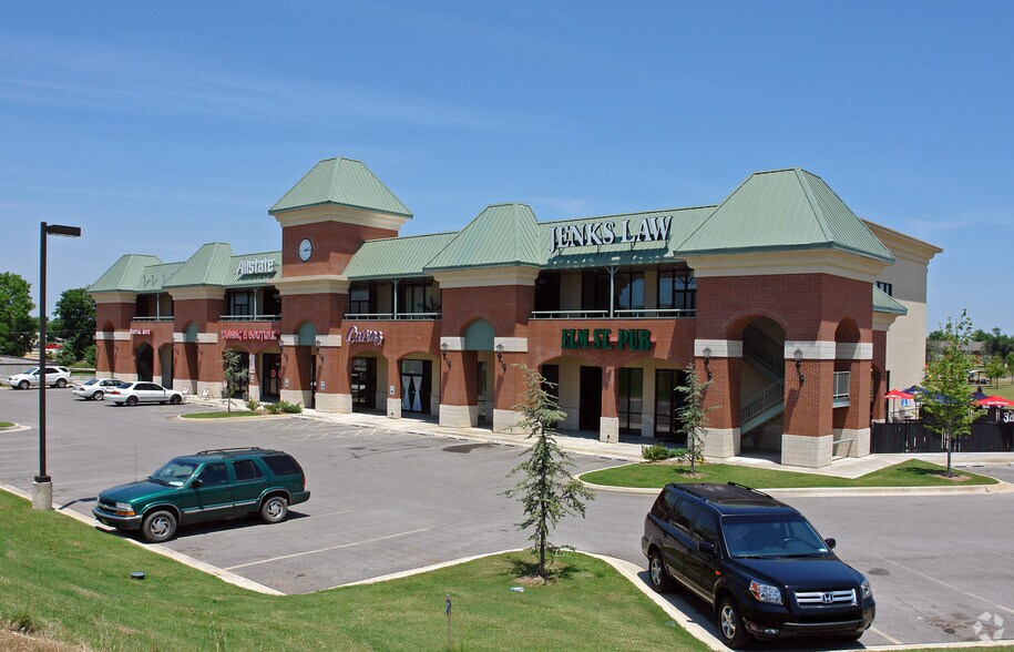 329 S Elm St, Jenks, OK à louer - Photo du bâtiment - Image 1 de 3