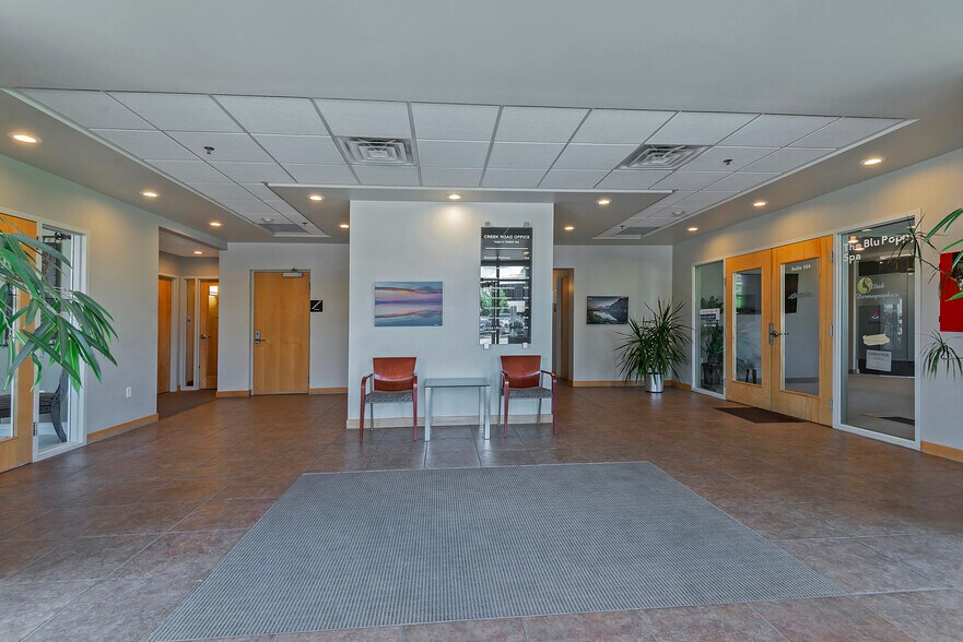 7370-7430 Creek Rd, Midvale, UT à vendre - Photo du bâtiment - Image 3 de 32