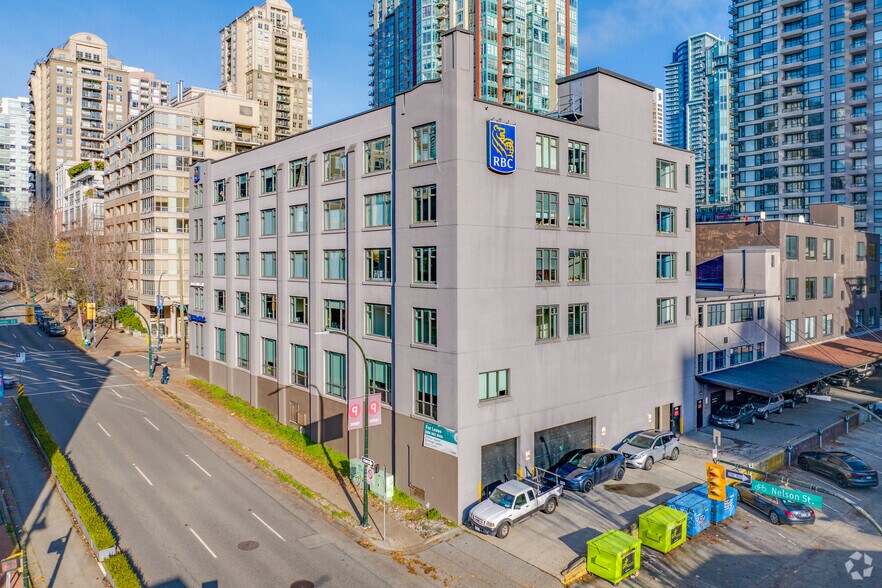 990 Homer St, Vancouver, BC à louer - Photo du bâtiment - Image 3 de 15