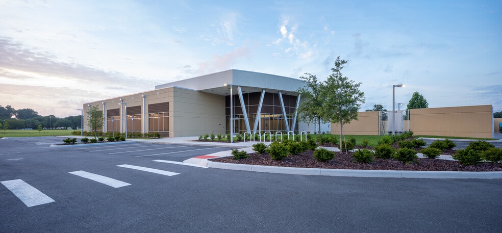 14209 NW 119th Ter, Alachua, FL for sale - Building Photo - Image 3 of 20