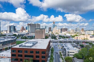 900 E 6th St, Austin, TX - Aerial map view