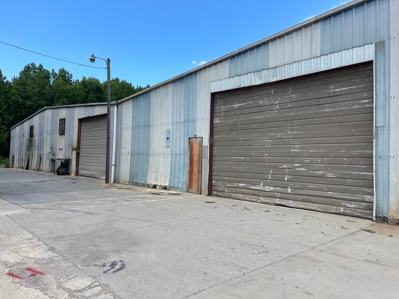 245 Peach Orchard Rd, Salisbury, NC for sale - Building Photo - Image 3 of 8