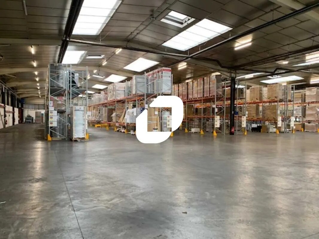 Office in Chaponost for lease Building Photo- Image 1 of 16