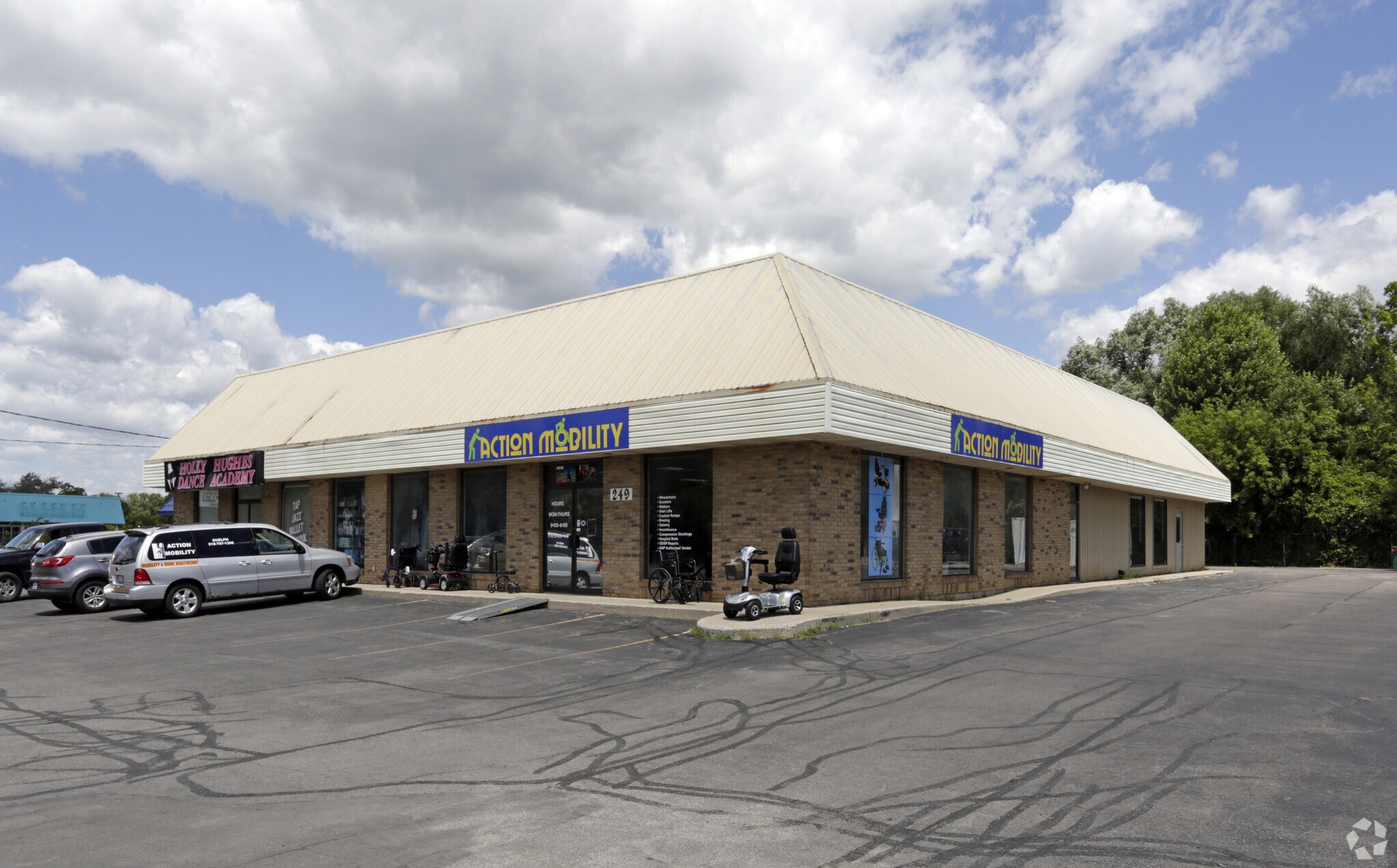 249-251 Edinburgh Rd N, Guelph, ON à vendre Photo principale- Image 1 de 1