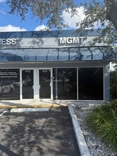 404-414 S Powerline Rd, Deerfield Beach, FL for lease Interior Photo- Image 2 of 11