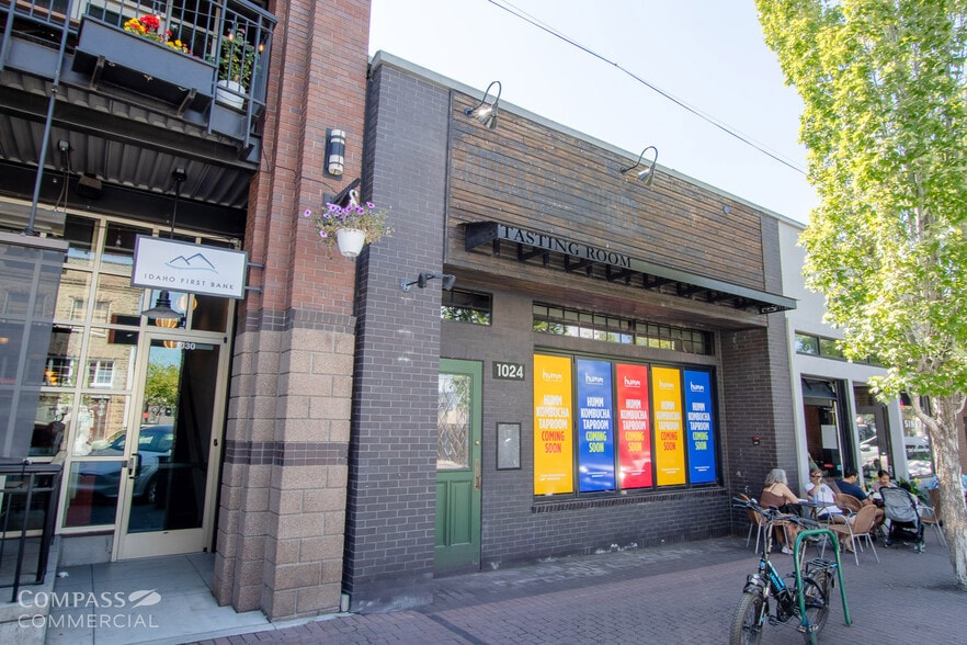 1024 NW Bond St, Bend, OR for lease - Building Photo - Image 2 of 15