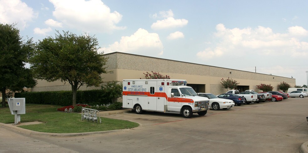 1516 Osprey Dr, DeSoto, TX à louer - Photo du bâtiment - Image 2 de 9