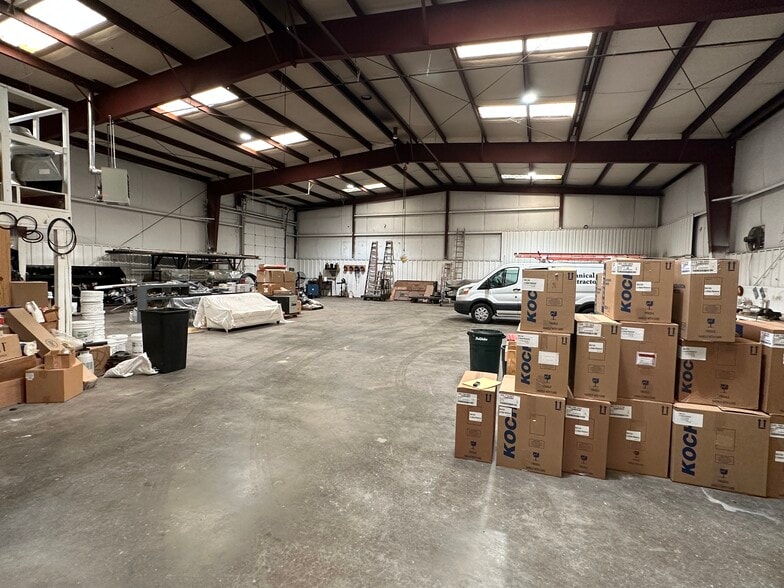 563-565 S 4th St, Kansas City, KS for sale - Building Photo - Image 3 of 4