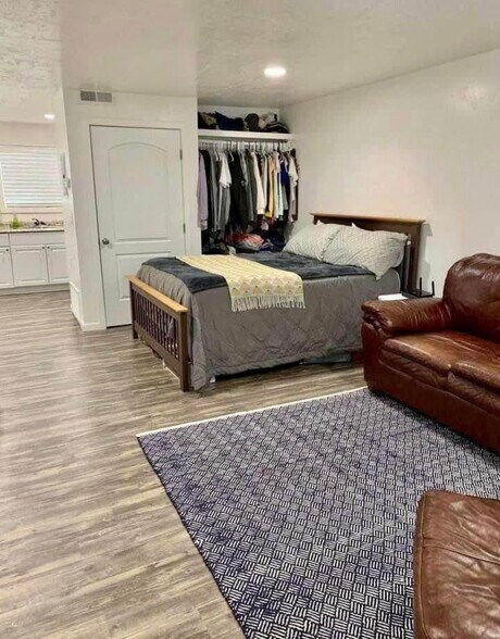 331 400 E, Logan, UT à vendre - Photo intérieure - Image 3 de 7
