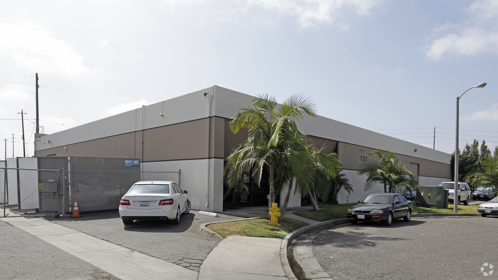 720 Hundley Way, Placentia, CA for lease - Building Photo - Image 1 of 4