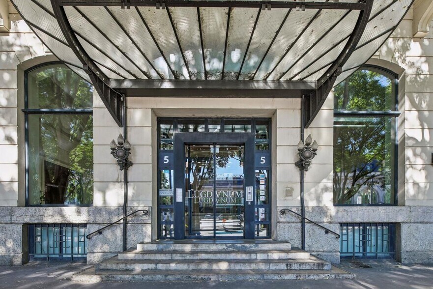 5 Place Jules Ferry, Lyon à louer - Photo du bâtiment - Image 1 de 18