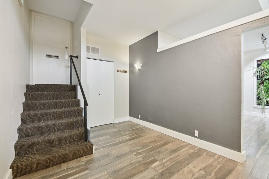 2 Adams St, Denver, CO à vendre - Photo du bâtiment - Image 3 de 14