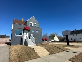 More details for 616 Washington St, Waukegan, IL - Specialty for Sale
