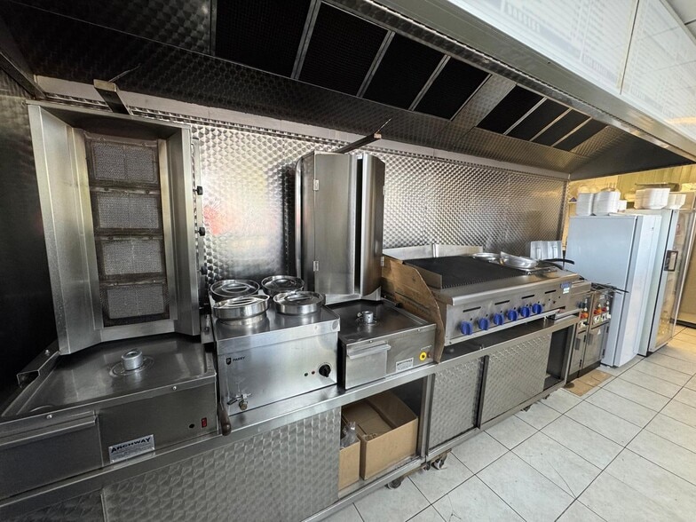 133 Luton Rd, Dunstable for lease - Building Photo - Image 3 of 7