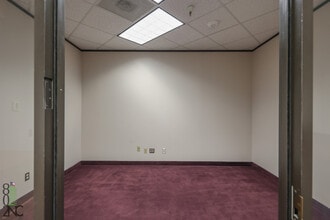 802 N Carancahua St, Corpus Christi, TX for lease Interior Photo- Image 1 of 8