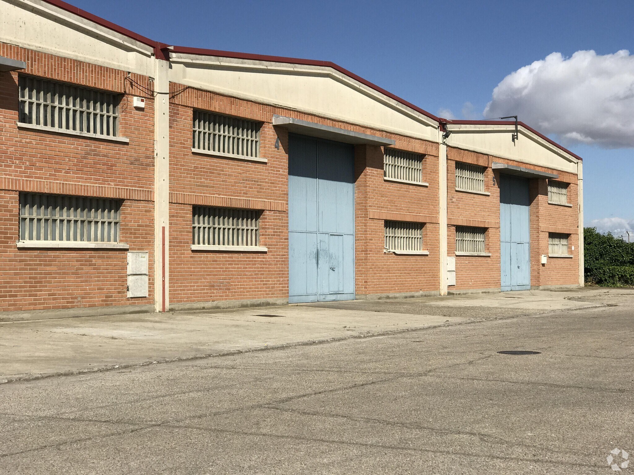 Industrial in Alcalá de Henares, Madrid for lease Primary Photo- Image 1 of 2