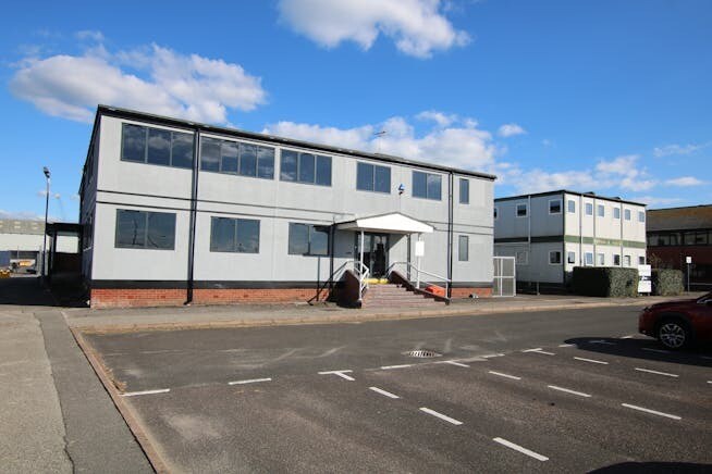 New Harbour Rd, Poole à louer - Photo du bâtiment - Image 2 de 2