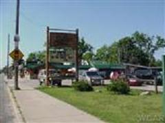103 S Charles St, White Cloud, MI à vendre - Photo du bâtiment - Image 2 de 14