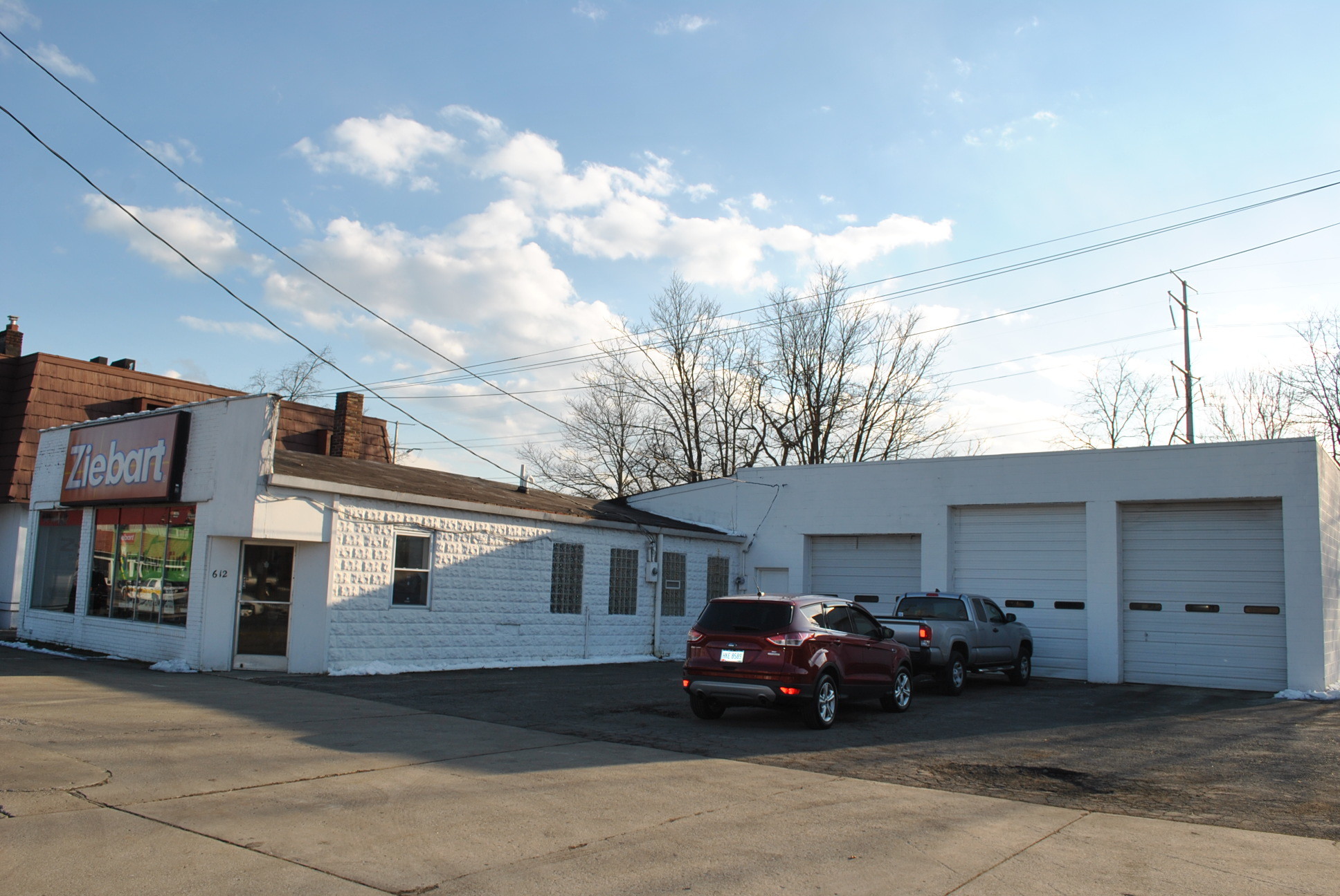 612 Broadway Ave, Bedford, OH à vendre Photo du bâtiment- Image 1 de 1