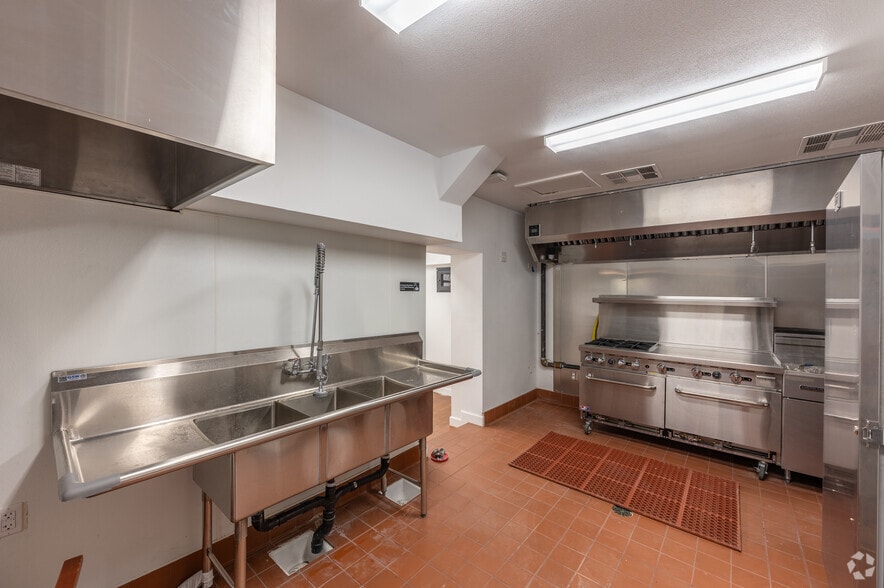 1308 E Fremont St, Las Vegas, NV à louer - Photo intérieure - Image 3 de 11