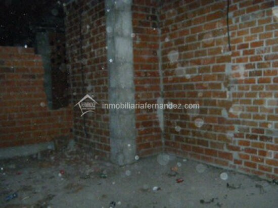 Commerce de détail dans Cáceres, Cáceres à louer - Photo du bâtiment - Image 2 de 3